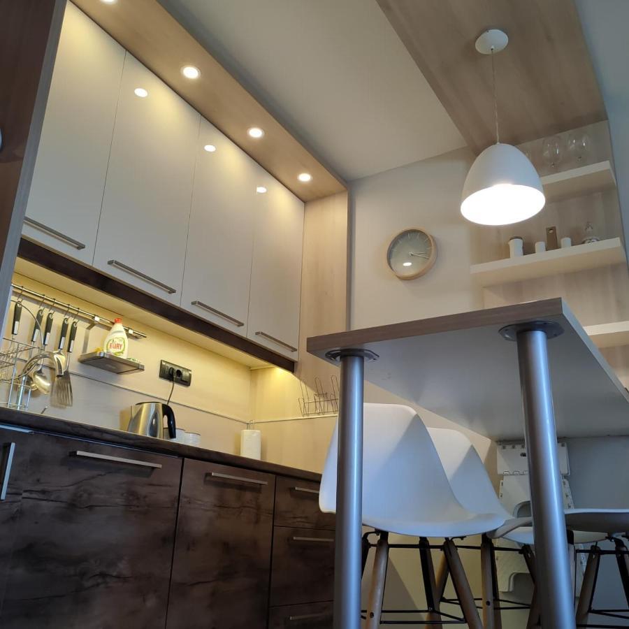 Tim 135 Konaci-Angella Centar Apartment โคเปานิก ภายนอก รูปภาพ